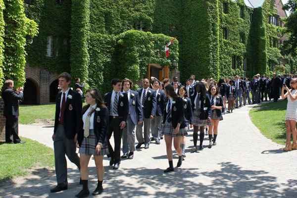 Студенты Trinity College School