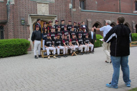 Школьная бейсбольная команда