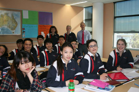 Студенты Taylors College на занятиях