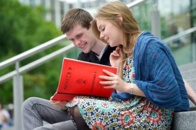 Студенты Academic Colleges Group