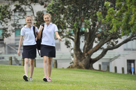 Студенты Academic Colleges Group