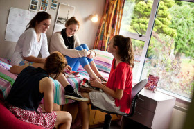 Жилая комната для студентов St Hilda's Collegiate School