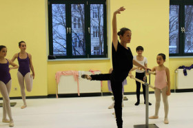 На занятиях хореографией