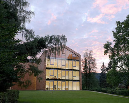 Здание St Gilgen International School
