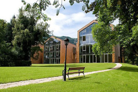 Территория St Gilgen International School