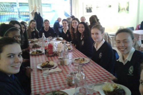 Обед в St Andrew’s College