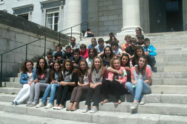 Студенты Saint Joseph Oloron