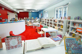 Библиотека в Berlin Brandenburg International School