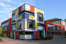 Здание школы Zinzendorfschulen