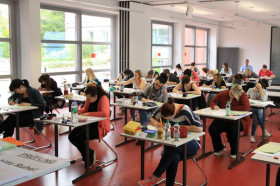 Студенты Zinzendorfschulen на занятиях