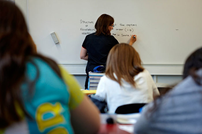 Занятия в Brillantmont International School