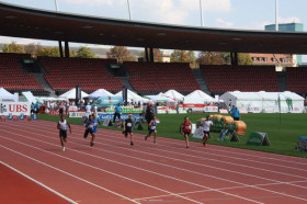 Студенты College du Léman занимаются бегом