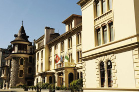 Здание школы Institut Monte Rosa