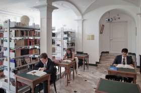 Библиотека в Institut auf dem Rosenberg