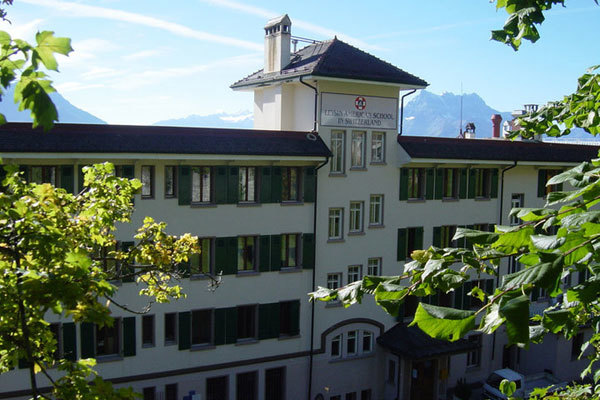 Leysin American School