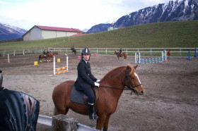 Студенты Leysin American School занимаются конным спортом