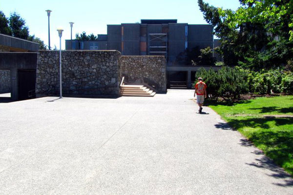 Территория Bodwell High School Victoria