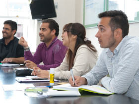 Студенты Alpha College Of English на занятиях