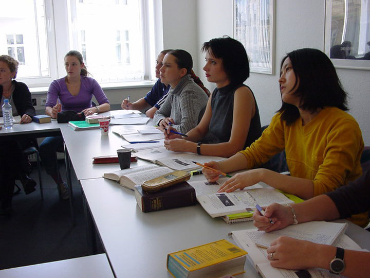 Студенты DID Deutsch-Institut Berlin на занятиях