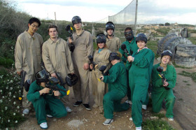 Студенты Proyecto Espanol Madrid на игре в страйктбол