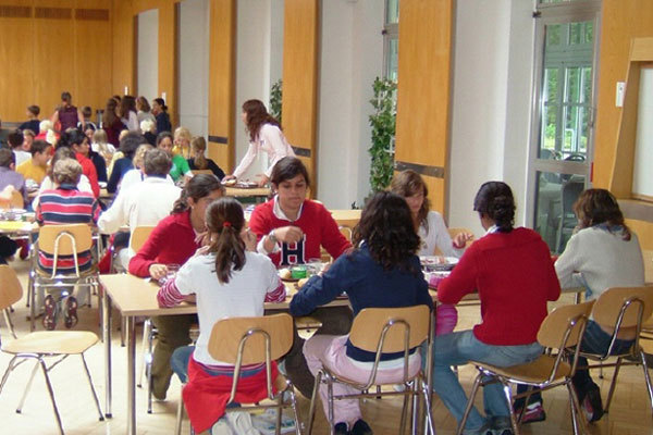 Обед в GLS Berlin Young & Fun