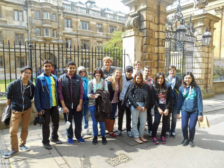 Студенты Bell St Albans