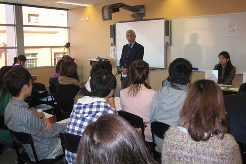 Студенты Foundation Program University of Sydney на занятиях