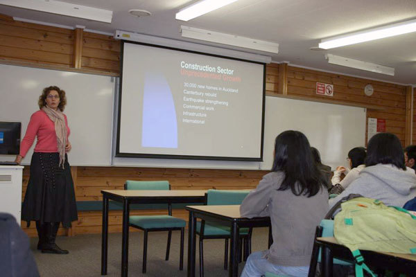 Студенты Massey University Foundation Program на занятиях