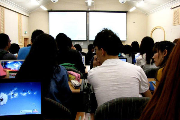 Студенты University of Auckland Foundation Program на занятиях