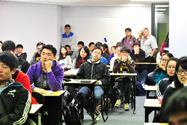 Студенты University of Auckland Foundation Program на занятиях