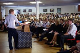 Студенты Sevenoaks School на конференции