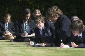 Студенты Sevenoaks School