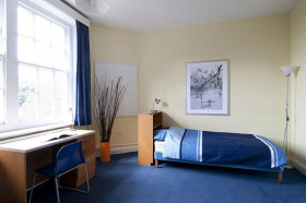 Жилая комната для студентов Mill Hill School