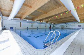 Бассейн в Mill Hill School