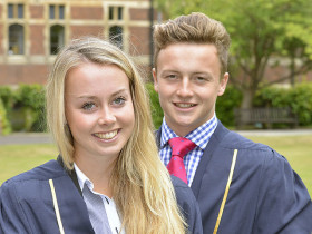 Студенты Leys School