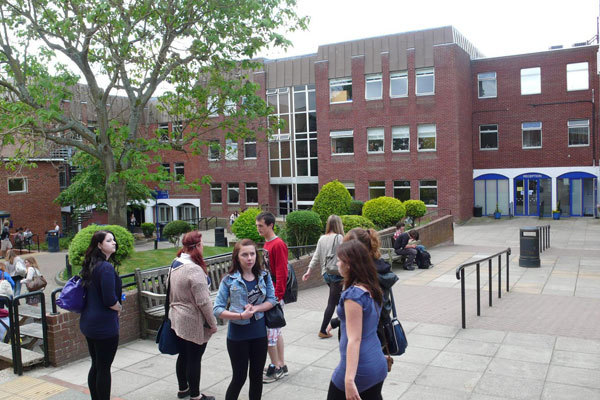 Студенты Collyer's College