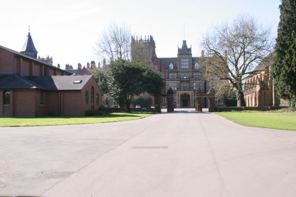 Территория Bearwood College