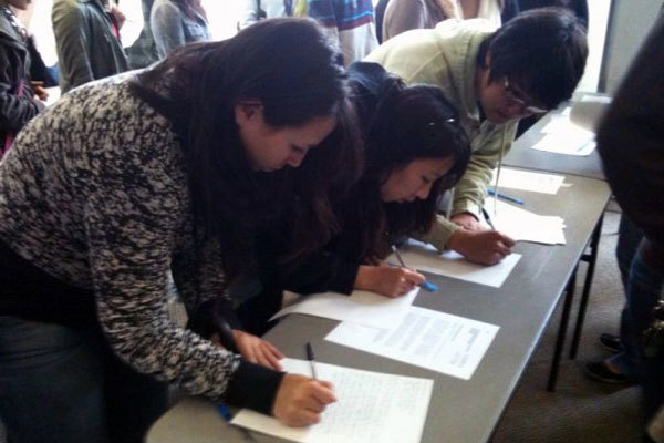 Студенты подготовительных курсов University of California