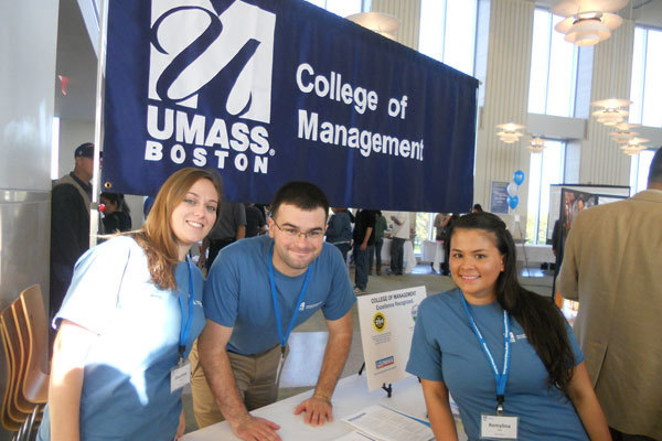 Студенты подготовительных курсов University of Massachusets Boston