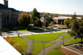 Территория University of Massachusetts Lowell