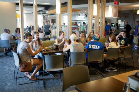 Обед в University of Massachusetts Lowell