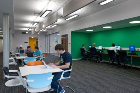 Холл в Anglia Ruskin University