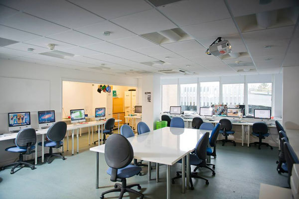 Аудитория в Cambridge School of Visual & Performing Arts