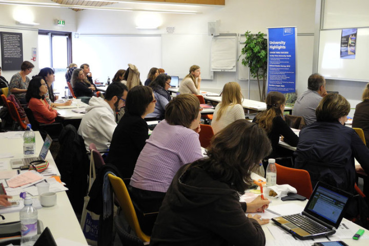 Студенты подготовительной программы Heriot-Watt University на занятиях