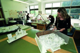 Студенты подготовительной программы Kingston University на занятиях