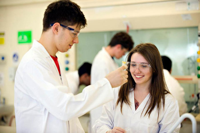 Студенты подготовительной программы Lancaster University на занятиях