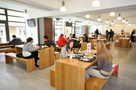 Столовая в Lancaster University