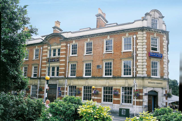 MLS International College