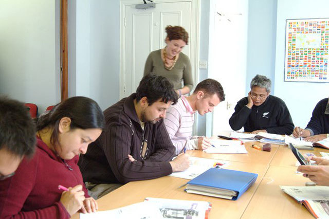 Студенты подготовительной программы MLS International College на занятиях