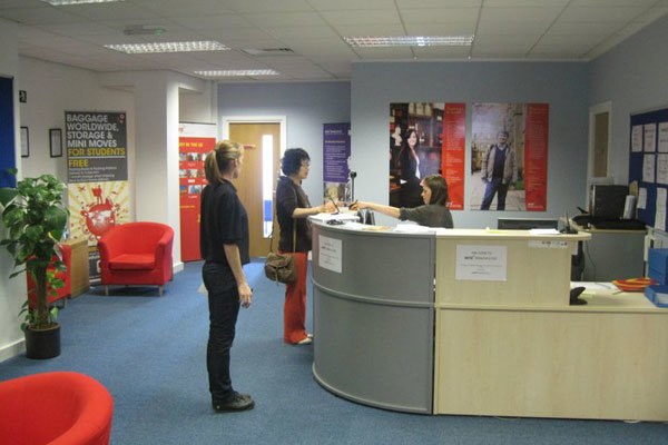 Ресепшен в Manchester Metropolitan University